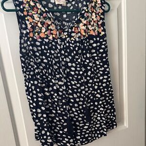 Embroidered Sleeveless Blouse - Black and White